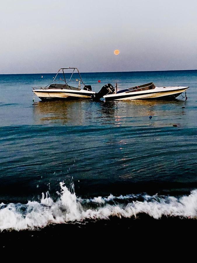 Bali Suites 101 ラルナカ エクステリア 写真
